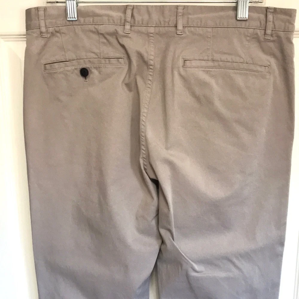 Theory Brewer Men’s Chinos 33x32